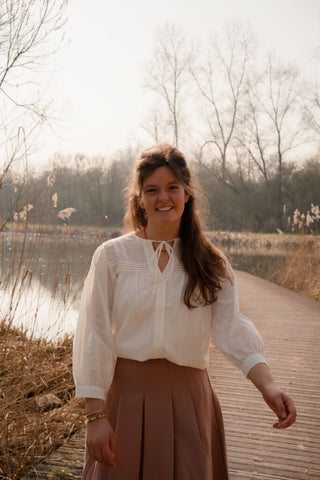81330 white blouse juul – foto 3