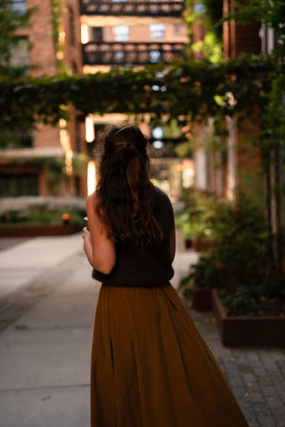 puck skirt velvet olive