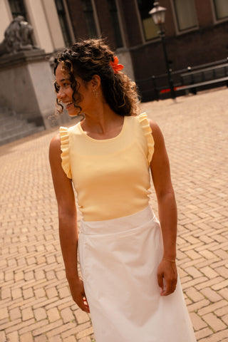 8218 yellow top ruffle madelief – foto 3