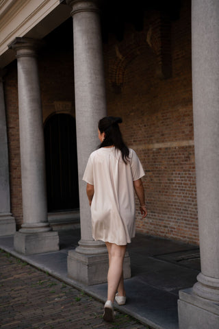 azzurro 8780 sweat dress senna beige – foto 3