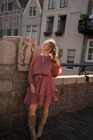 A VIEW Ovena dress gloss