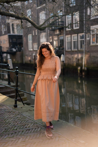 atelier 1725 camel top smocked – foto 3