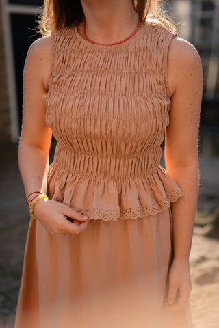 atelier 1725 camel top smocked