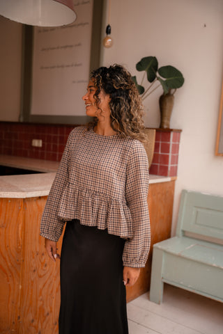 block top- back ruffle