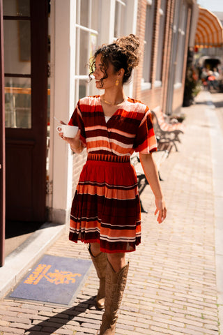 ANGE oflyma sulana bordeaux stripe dress – foto 5