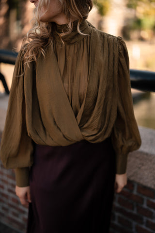 chic top bow khaki