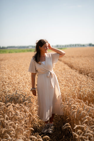 8810 Azzurro dress Lara beige