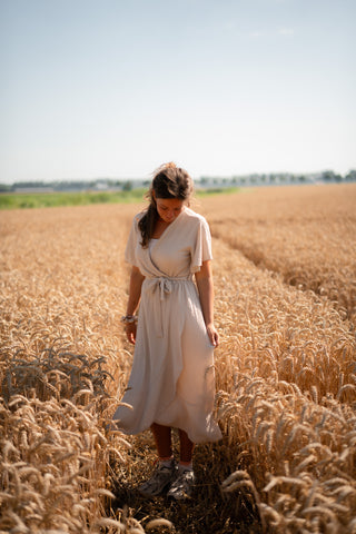 8810 Azzurro dress Lara beige