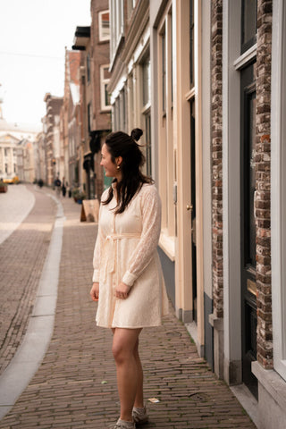 Jet's favs dress Lynde cream