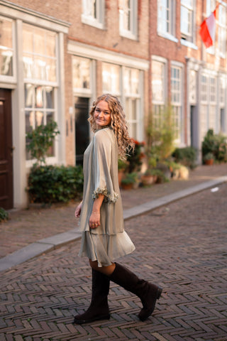 A VIEW dress mint Daisina