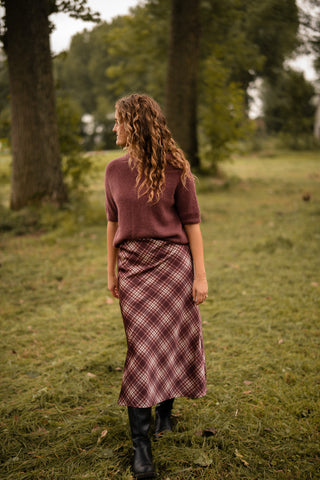 Skirt satin block prune