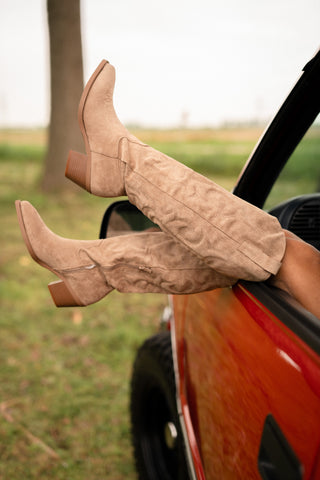 beige cowboy new