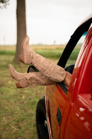 beige cowboy new