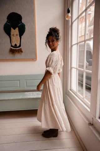 saar dress blocked beige – foto 8