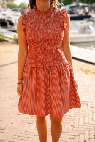 6698 rouge smocked dress mont pelier – foto 2