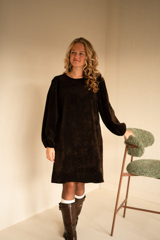 aurelia velvet brown