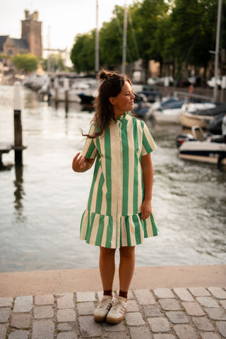 6720 vert stripe dress trend – foto 4