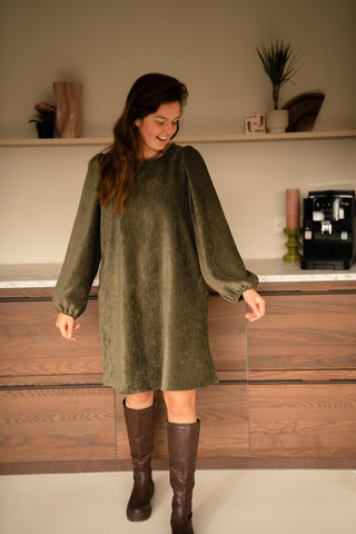 aurelia velvet army