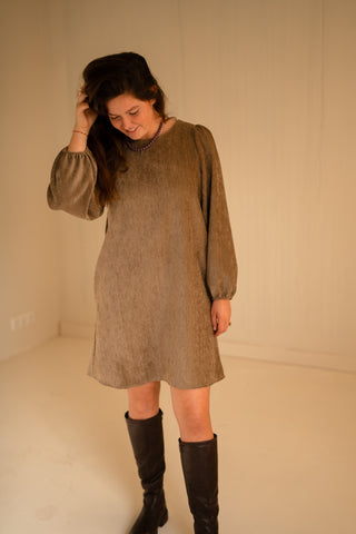 aurelia velvet camel