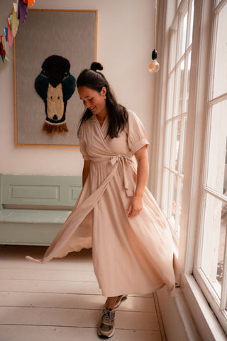 2732-6 wrap dress leonie beige – foto 2