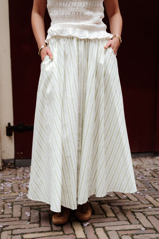 5325 skirt stripe cany green
